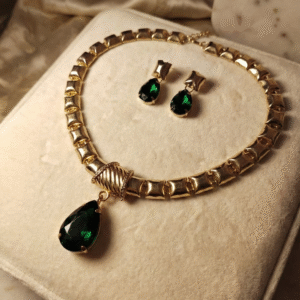 Anti tarnish brass Gold tone Metal Green pendent Necklace and Earrings Set