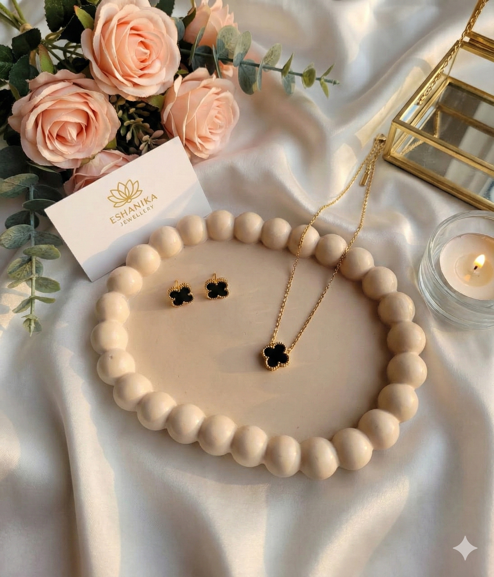 Stainless Steel Gold Plated set of black Anti Tarnish Clover Pendent chain For Girls And Women - Image 3