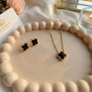 Stainless Steel Gold Plated set of Black Anti Tarnish Clover Pendent chain With Earrring For Girls And Women