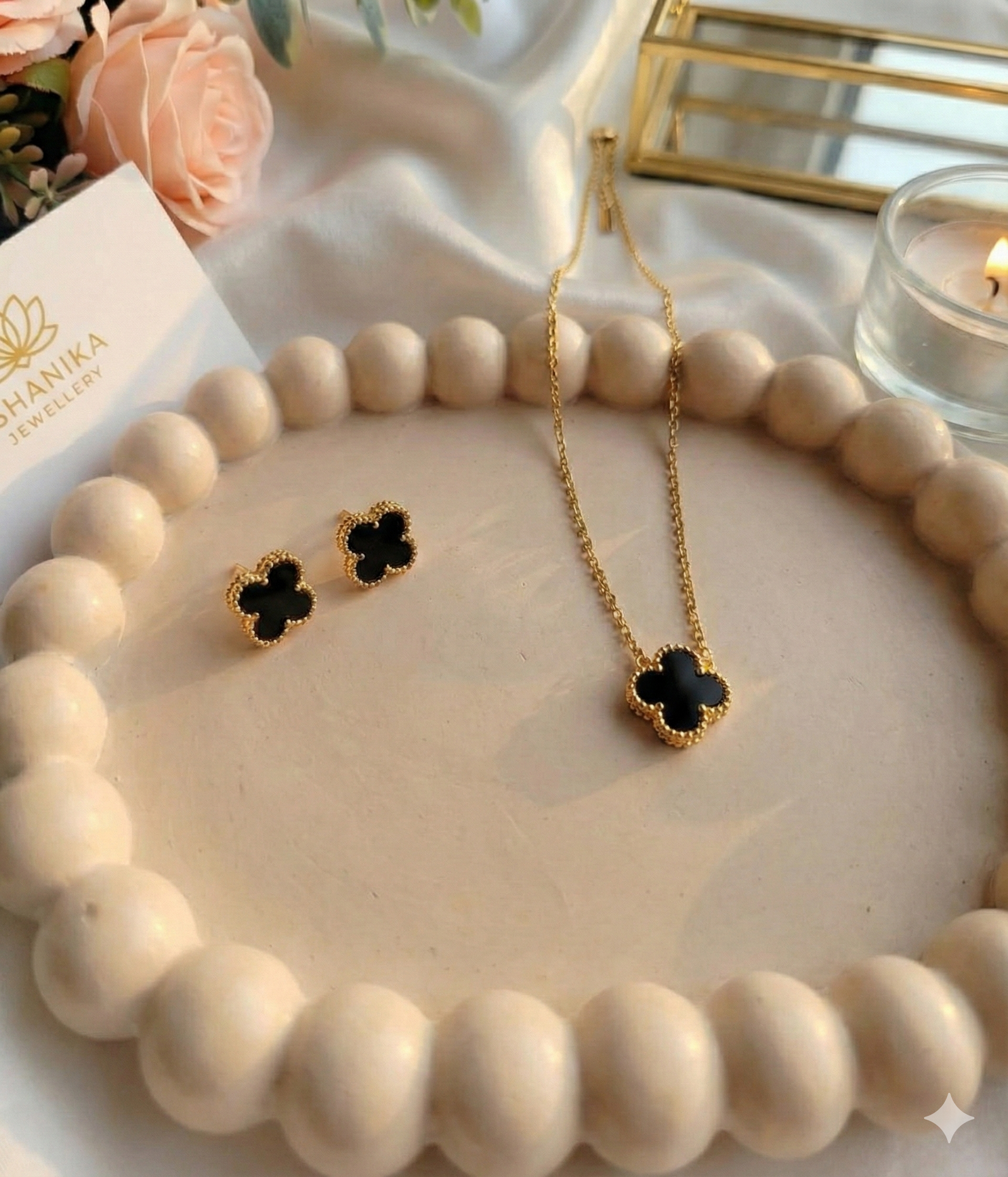 Stainless Steel Gold Plated set of Black Anti Tarnish Clover Pendent chain With Earrring For Girls And Women