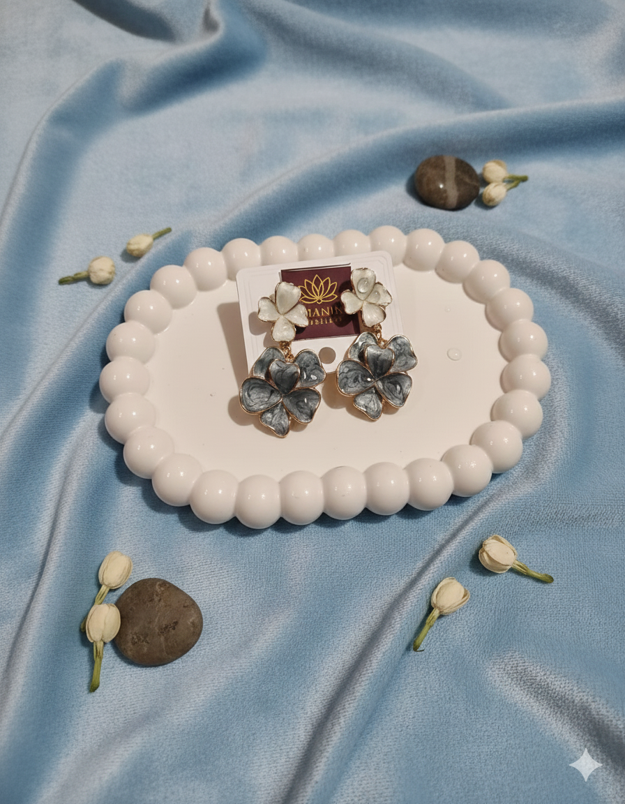 Bloom Pop Earrings Grey