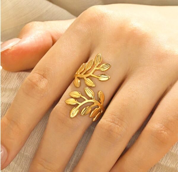 Gold Plated Anti Tarnish Stainless Steel Leaf Themed Adjustable Finger ring