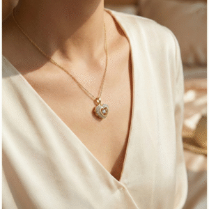 Stainless Steel Gold Plated heart chain Anti Tarnish For Girls And Women