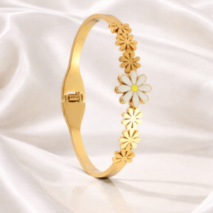 Anti Tarnish Gold Daisy Flower Bracelet for Women | Stylish Floral Jewellery