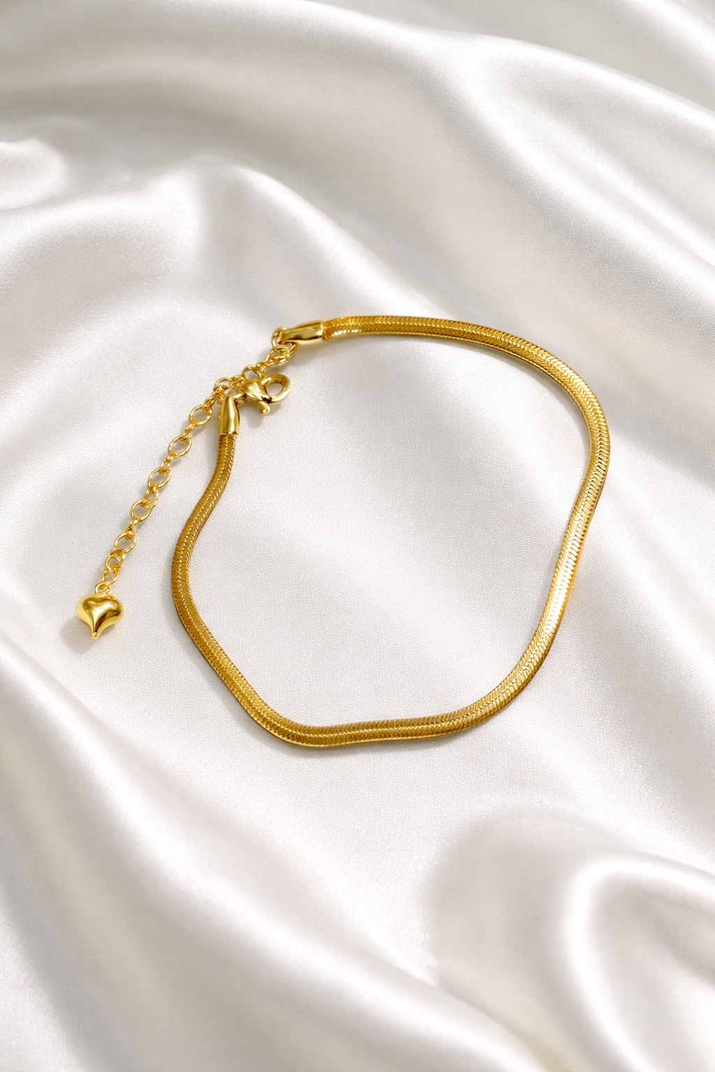 Anti Tarnish Snake Chain Bracelet for Women | Waterproof & Stylish