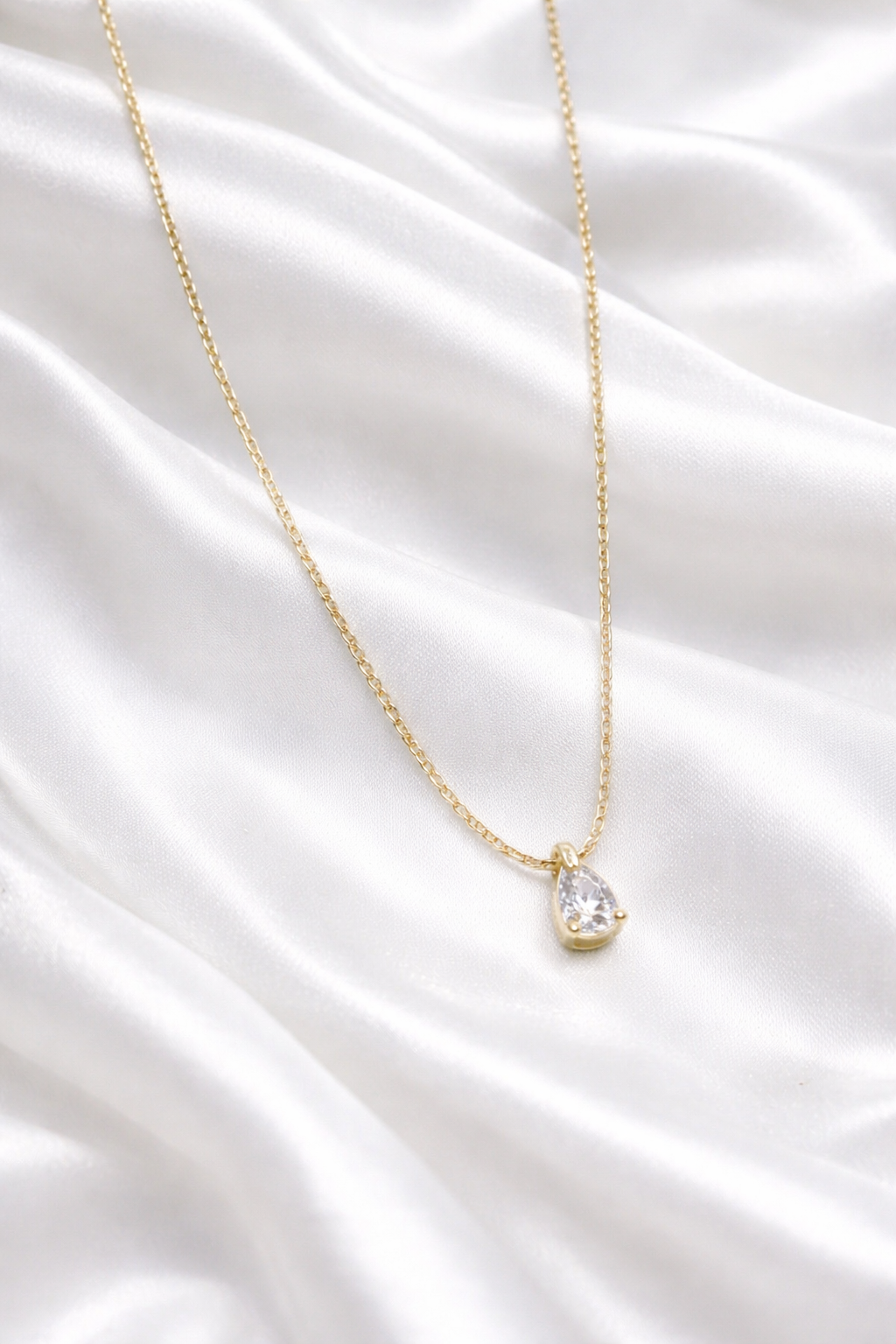 Anti Tarnish Chain for Women | Waterproof Daily Wear Necklace